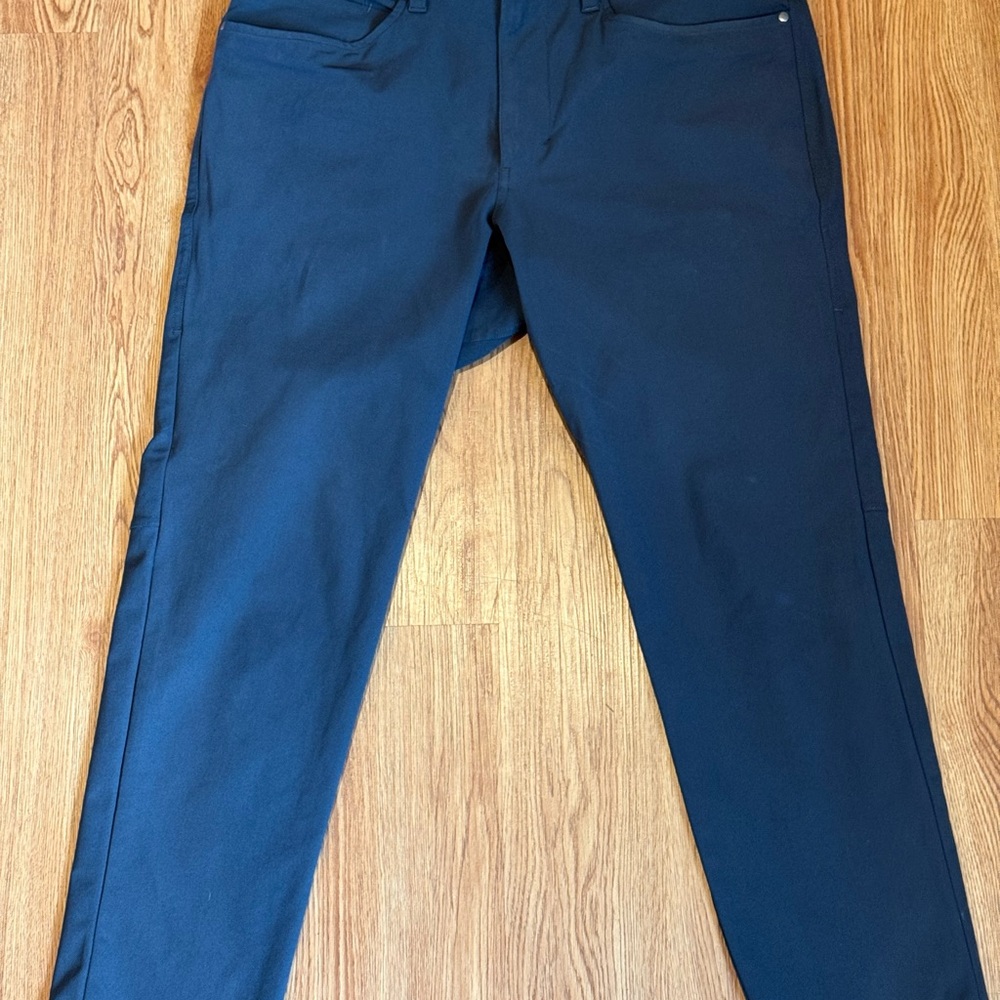 Men's Lululemon ABC Slim fit pants dark grey size 30x28